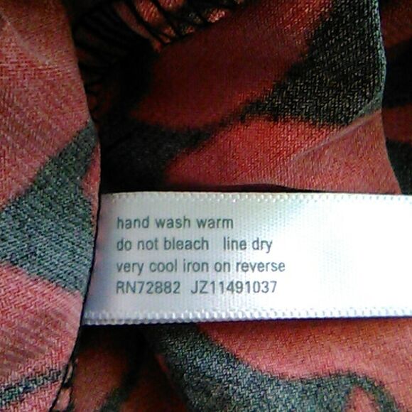 J.B.S. Sparkly Red and Black Swing Dress - Picture 8 of 10